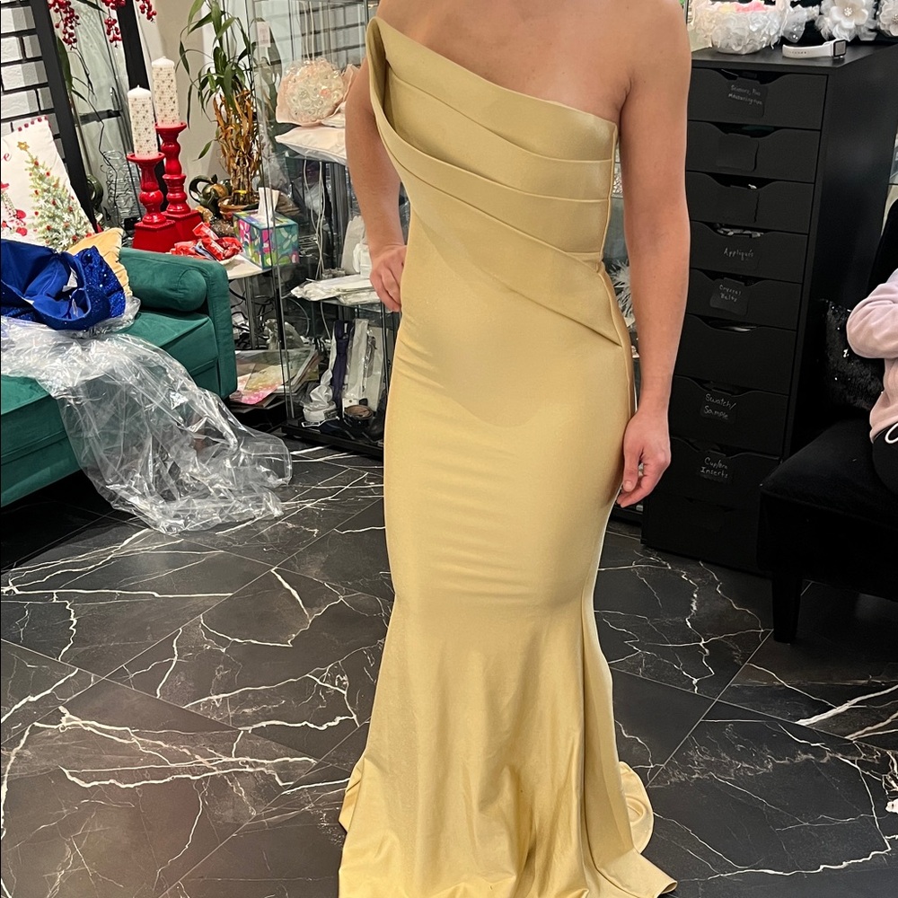 Nicole Bakti Elegant Asymmetrical Top Gold Evening Gown Size 8